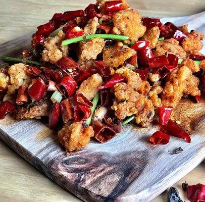 Spicy fried chicken cubes