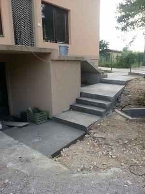 Concreate stairs - walkway