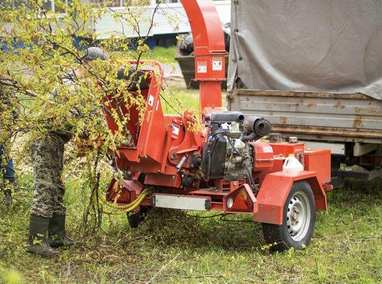 Brush chipping