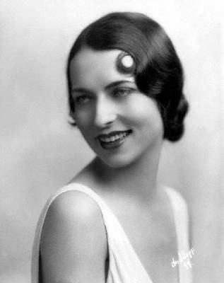 Agnes Moorehead (young) - lived in The Roth House in 1920s (some may remember her as "Endora" on Bewitched).