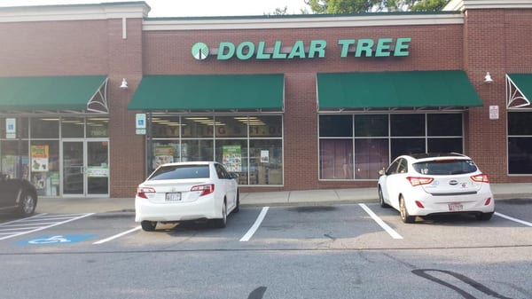 Dollar Tree in Columbia