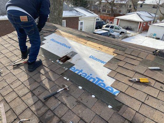 Emergency roof leak repair