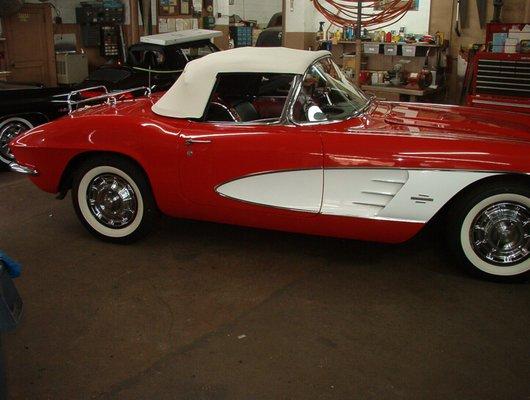 1961 Chevrolet Corvette Convertible