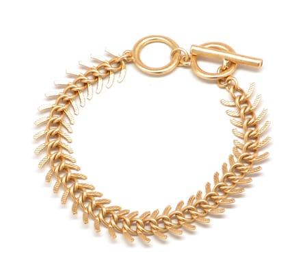 Affordable jewelry product photography for ecommerce. We specialize in fashion jewelry. View our site for pricing and more info.