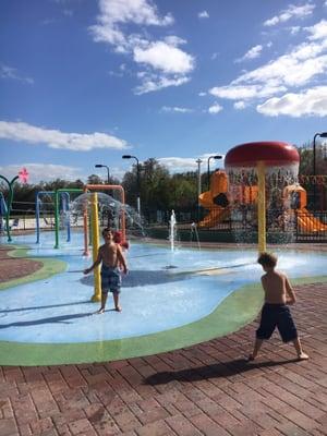 Splash pad