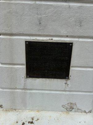 Plaque on the donation