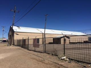 Remove and replace  r-panel metal roof on a commercial building in Amarillo