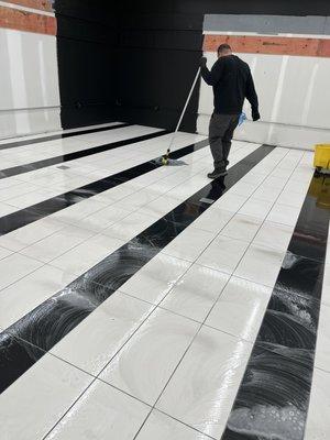 Comercial floor cleaning