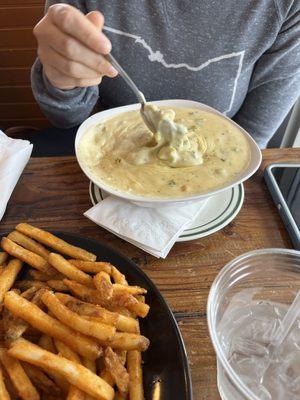 Broccoli cheese soup