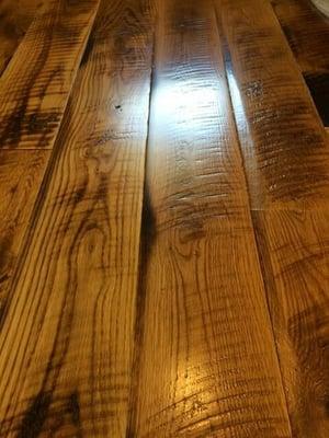 Skip Sawn White Oak / Golden Finish.