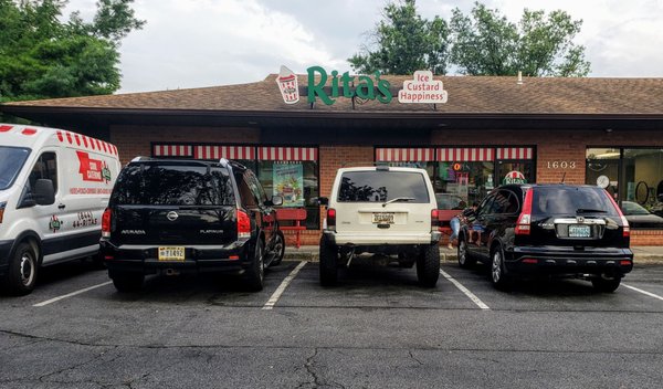 Storefront for Rita's Mt. Airy