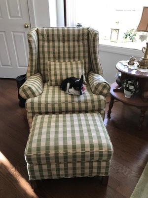 B & J Upholstery & Draperies