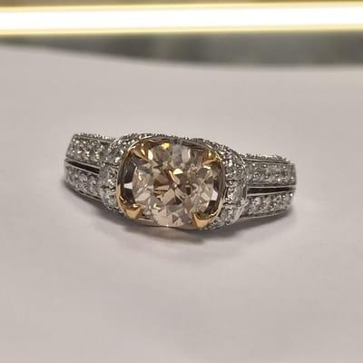 Brownish/pink 1.5ct diamond for sale!