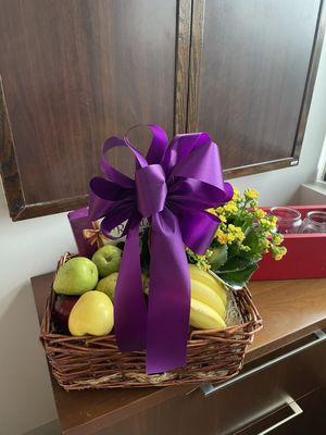 Fruit basket