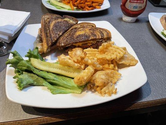 Patty melt with waffle fries