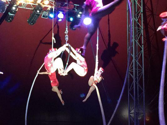 Troop of women doing rope acrobatics