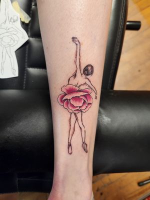 Floral ballerina tattoo in color