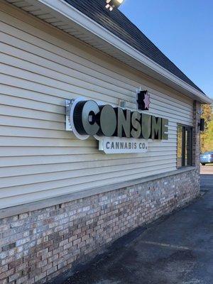 Consume Cannabis Co. - Lapeer