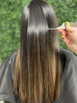 Keratin blowout