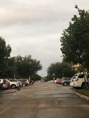 The supposedly sold out theatre's parking lot.