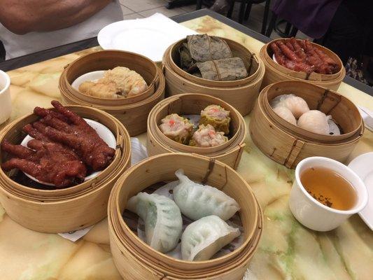 Assortment of dimsum