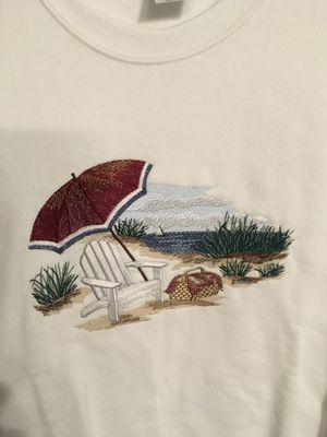 Sweatshirt with beach scene