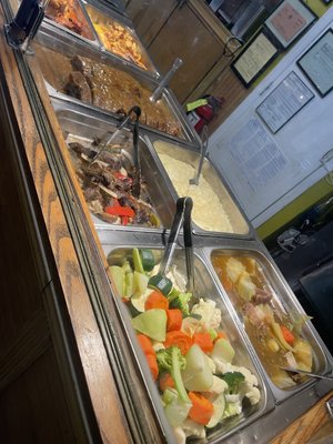 Lunch options ( CHANGED DAILY ) 
Beef Soup
Steamed Vegetables 
Beef Fajitas 
Mashed Potatoes 
Meatloaf