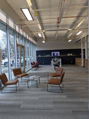 Our inviting waiting room allows for social distancing so you can comfortably wait for your windshield replacement.