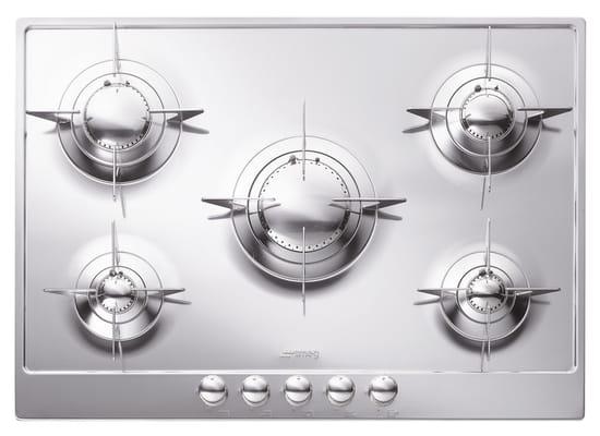 PU75 - 28" Piano design gas cooktop. Polished stainless steel. Stainless steel base, knobs, pan stands and burner caps.