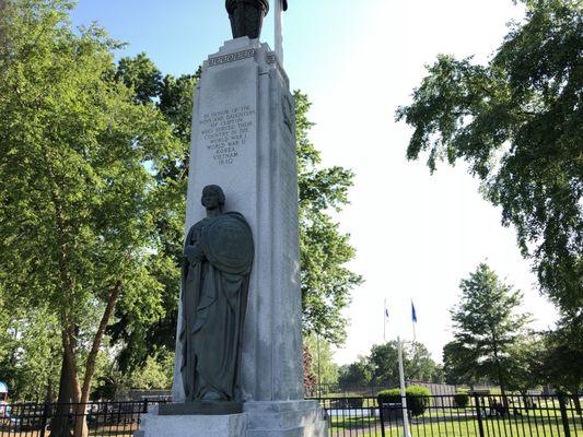 Memorial statue dedicated to Clifton's lost vets (the namesake of this park) for America's foreign wars. (1) (5/30/2018)