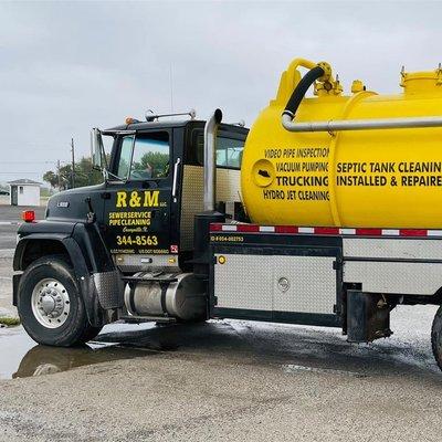 R & M Sewer Service & Pipe Cleaning