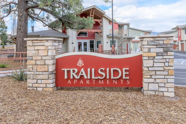 Trailside Apartments by Chamberlin Management