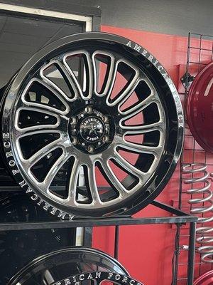 RNR Tire Express & Custom Wheels