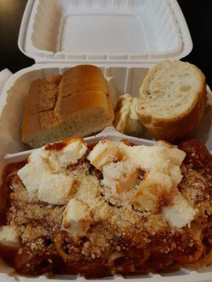 Spaghetti with meat sauce and fresh mozzarella