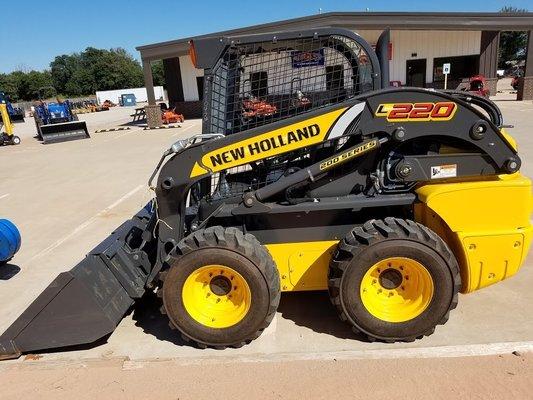 New Holland L220