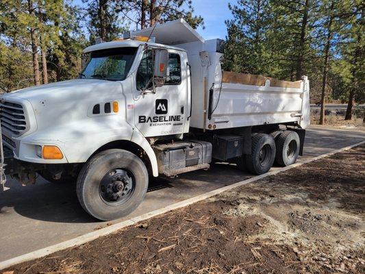 Outcrop Development Bend.
#Sterling #dumptruck
#baselineexcavation