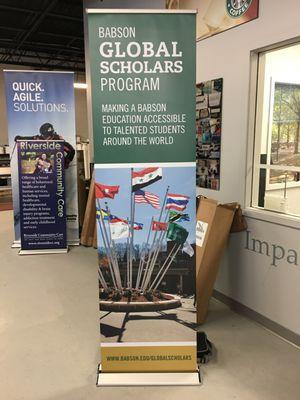 Bladelite 600 Banner Stand for Babson College