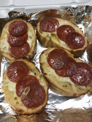 Mozzarella Pepperoni Garlic Bread