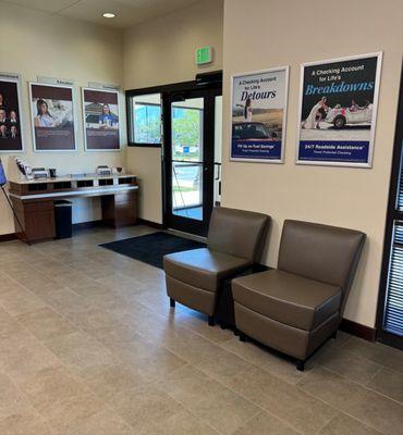 SSFCU Payson Branch - Waiting Area