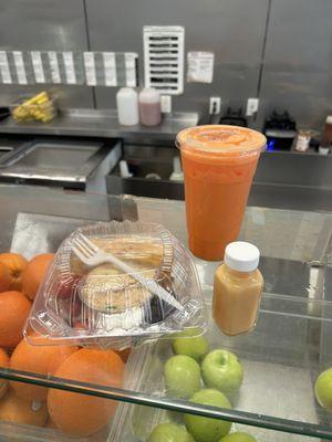 Carrot apple orange ginger drink; salmon salad; ginger cayenne shot