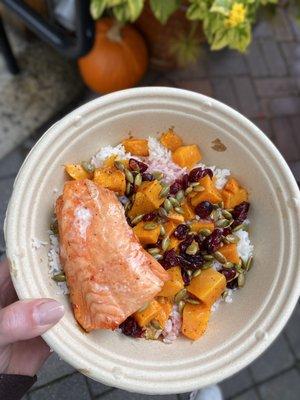 My favorite lunch--harvest salmon rice bowl