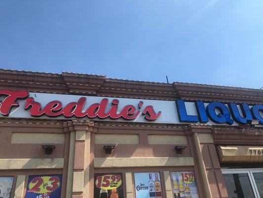 Freddies Liquors