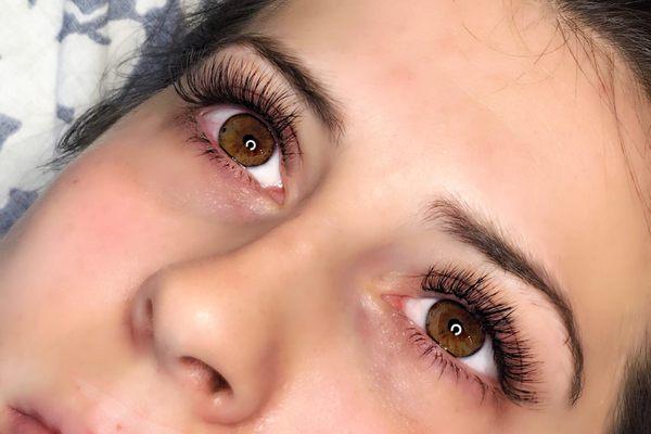 Hybrid Lashes!