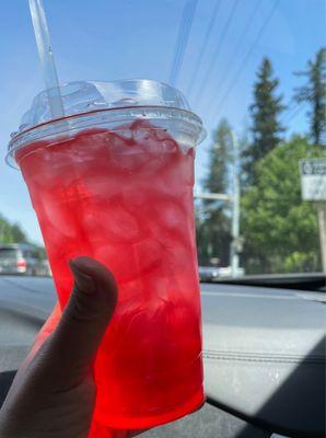 Iced raspberry hibiscus tea