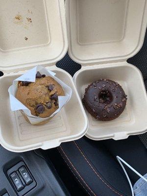 Chocolate chip pumpkin muffin and chocolate paleo donut. Delish:)