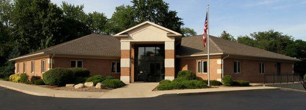 Jaqua Realtors office on Drake Road in Kalamazoo, MI.