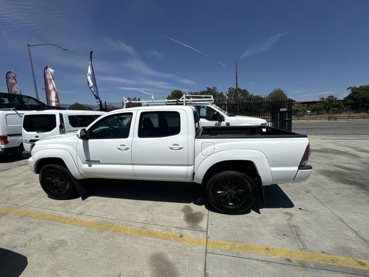 Just bought my first Tacoma with the help of BIG JOEL he was patient hard working with me couldn't do it without him.