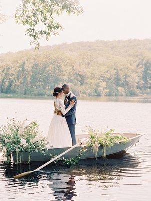 Stephanie Brauer - Destination Wedding Photographer | Cedar Lakes Estate boat