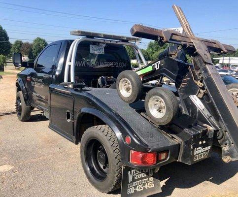 Wheel lyft / auto loaded truck