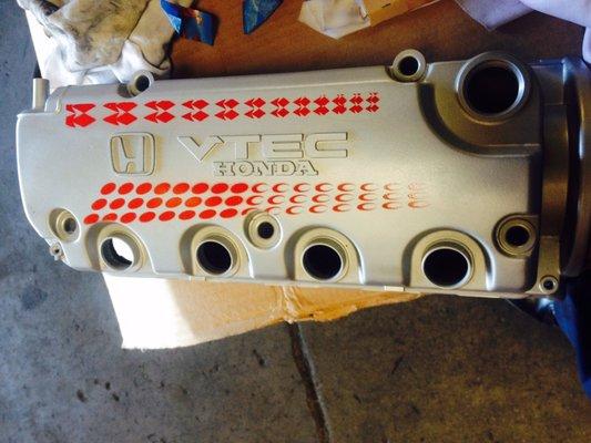 Valve cover design